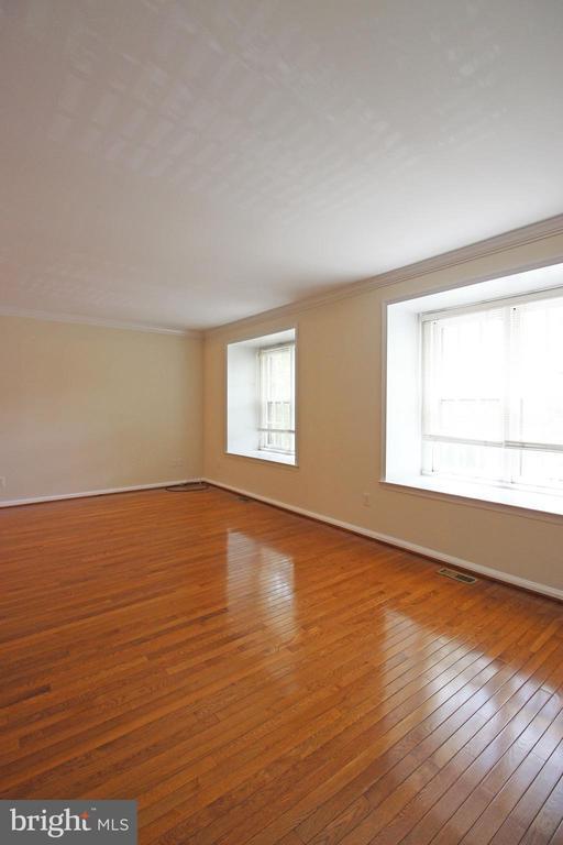 Building Photo - 5117 Bellemeade Ln