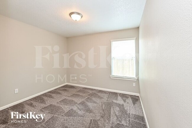 Building Photo - 13350 Pine Tree Forest Trail