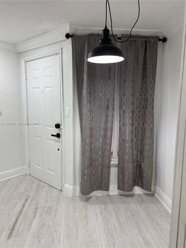 Building Photo - 10171 SW 154th Cir Ct