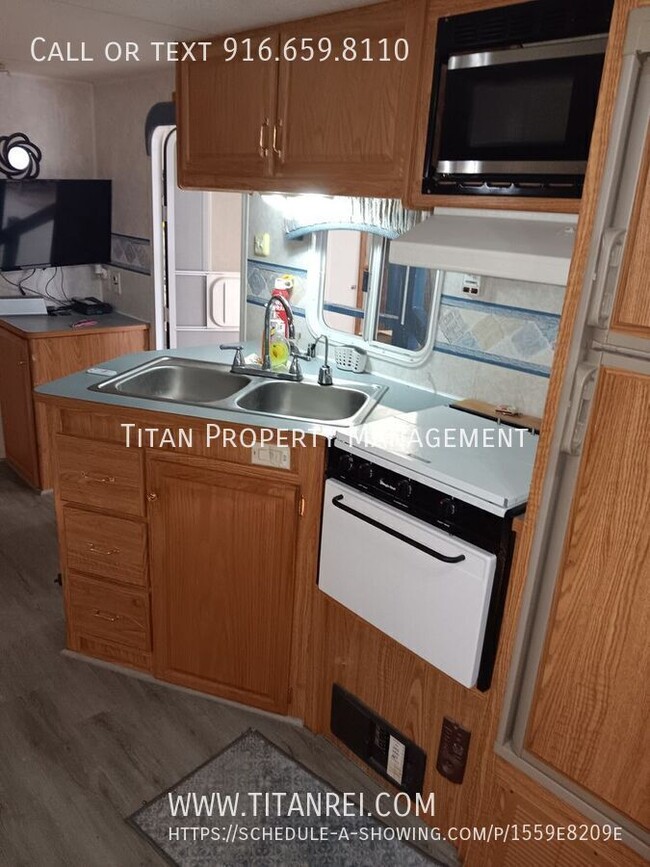 Building Photo - Loomis One Bedroom Trailer For Lease by Ti...