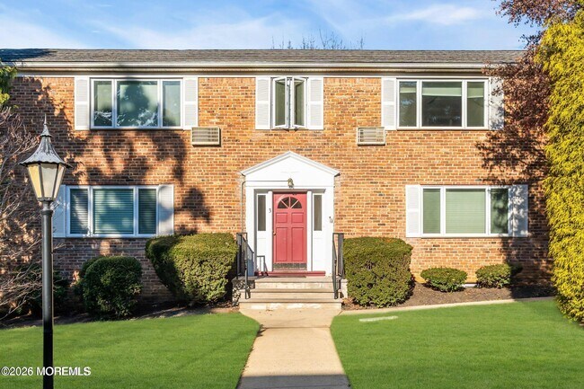 Building Photo - 283 Spring St