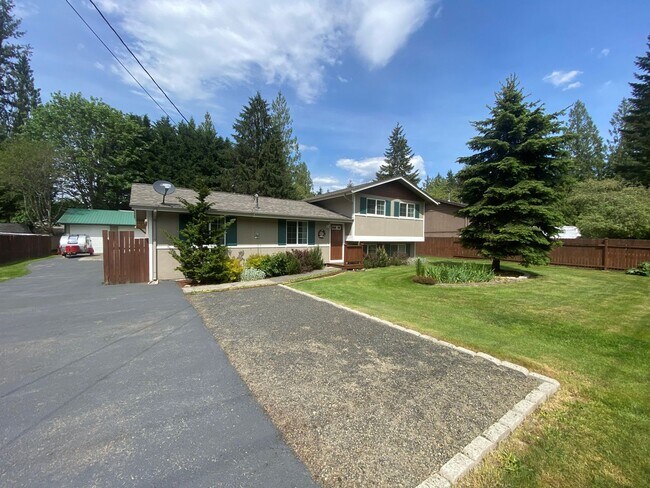 Building Photo - 4 Bed 2 Bath Home in Monroe