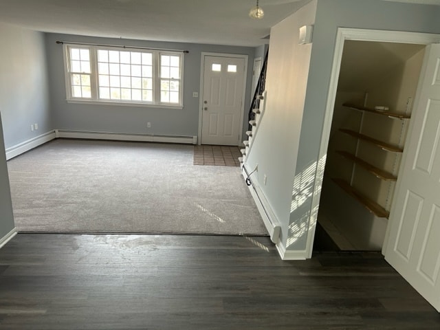 Building Photo - 445 N Main St