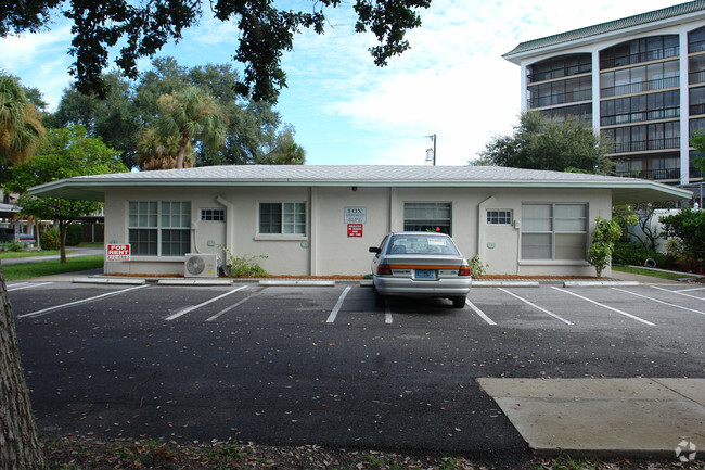 Building Photo - Fox Apartments