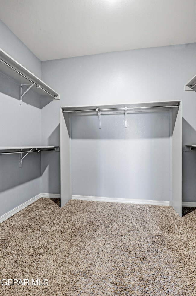 Building Photo - 4704 Marisabel Azcarate St