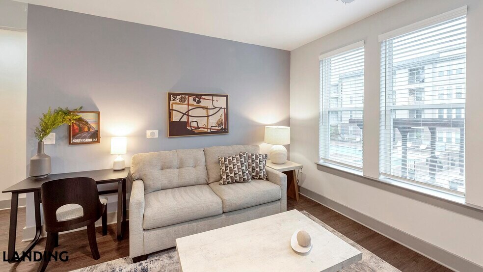 Building Photo - 404 Gallop Ln