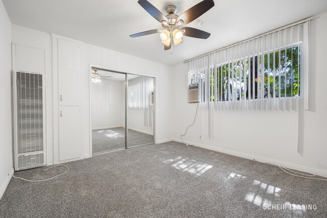 Building Photo - 426 Rexford Dr