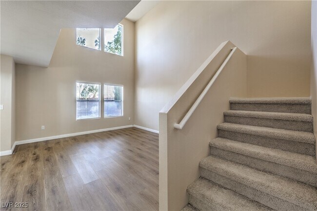 Building Photo - 1452 Rothwell Ct