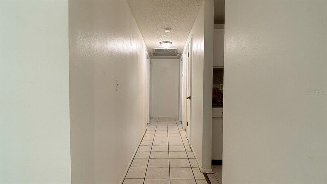 Building Photo - 3218 W San Pedro St