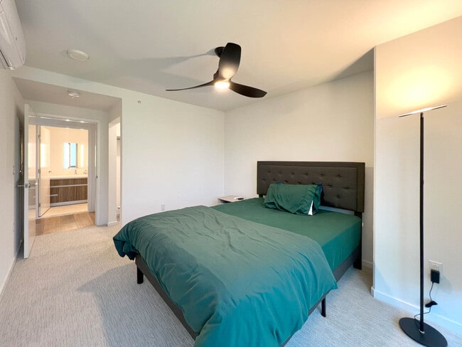 Building Photo - 1500 Rycroft St