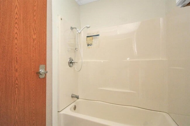 Building Photo - 24467 Linda Ln