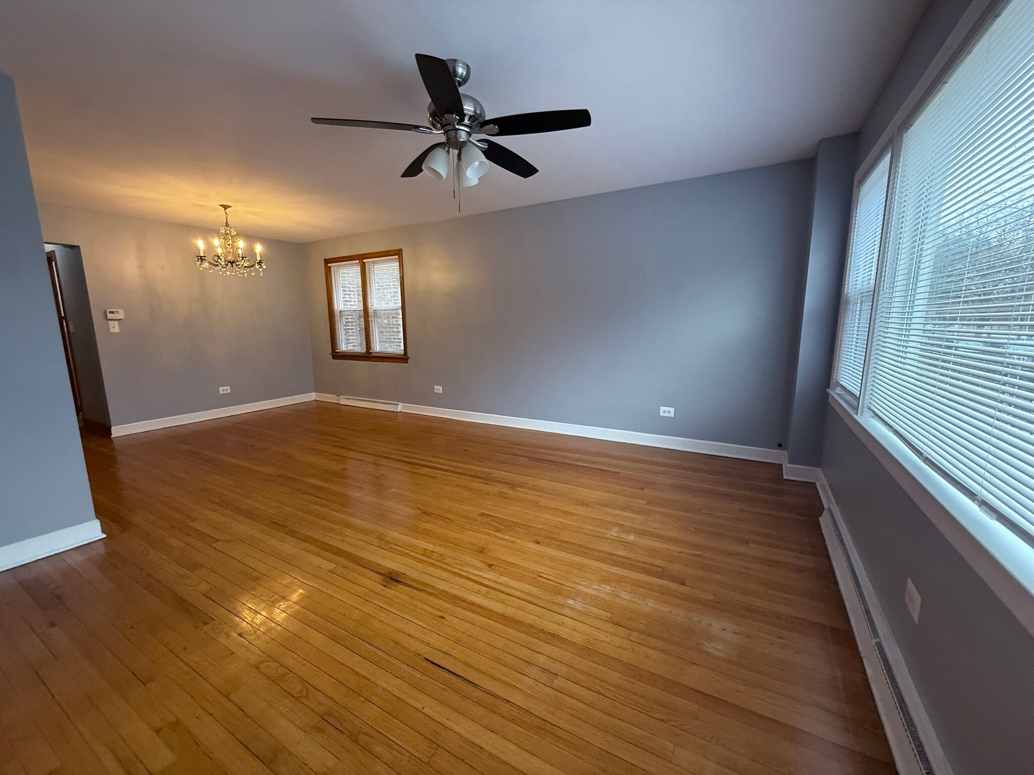 Building Photo - 2929 N Kolmar Ave