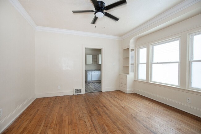 Building Photo - 3331 E 140th St