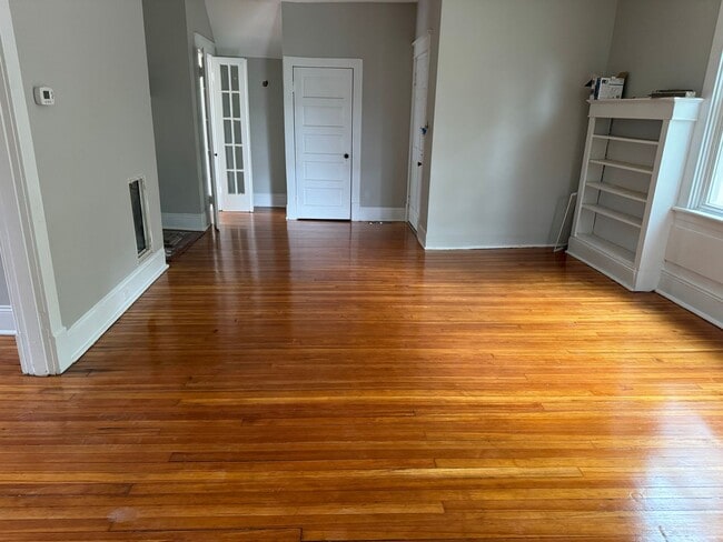 Building Photo - 2419 Terrell Pl