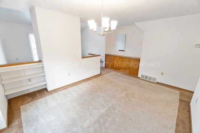 Building Photo - 1603 E 33rd Ave