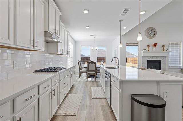 Building Photo - 2333 Bellatrix Dr