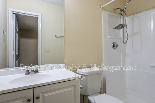 Building Photo - 355 Haymarket Ln