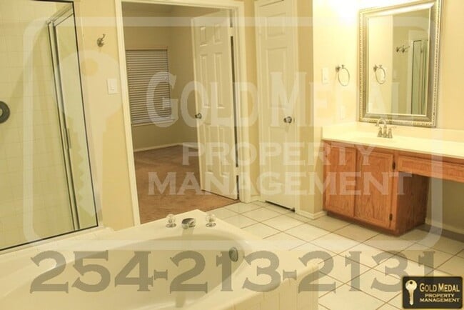 Building Photo - 602 Arapaho Dr