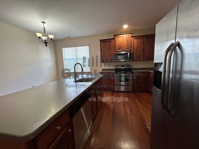 Building Photo - 214 Turnbridge Cir