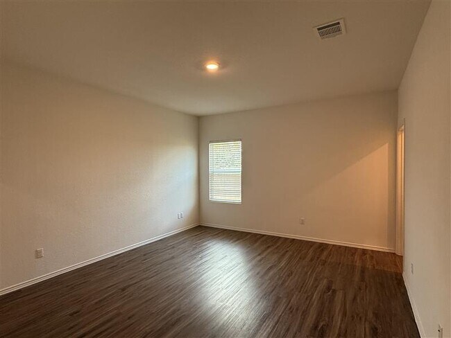 Building Photo - 904 Big Rocky Bend