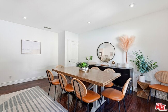 Building Photo - 13201 Bloomfield St