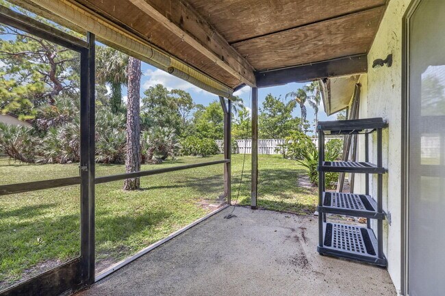 Building Photo - 184 Mastic Tree Ct