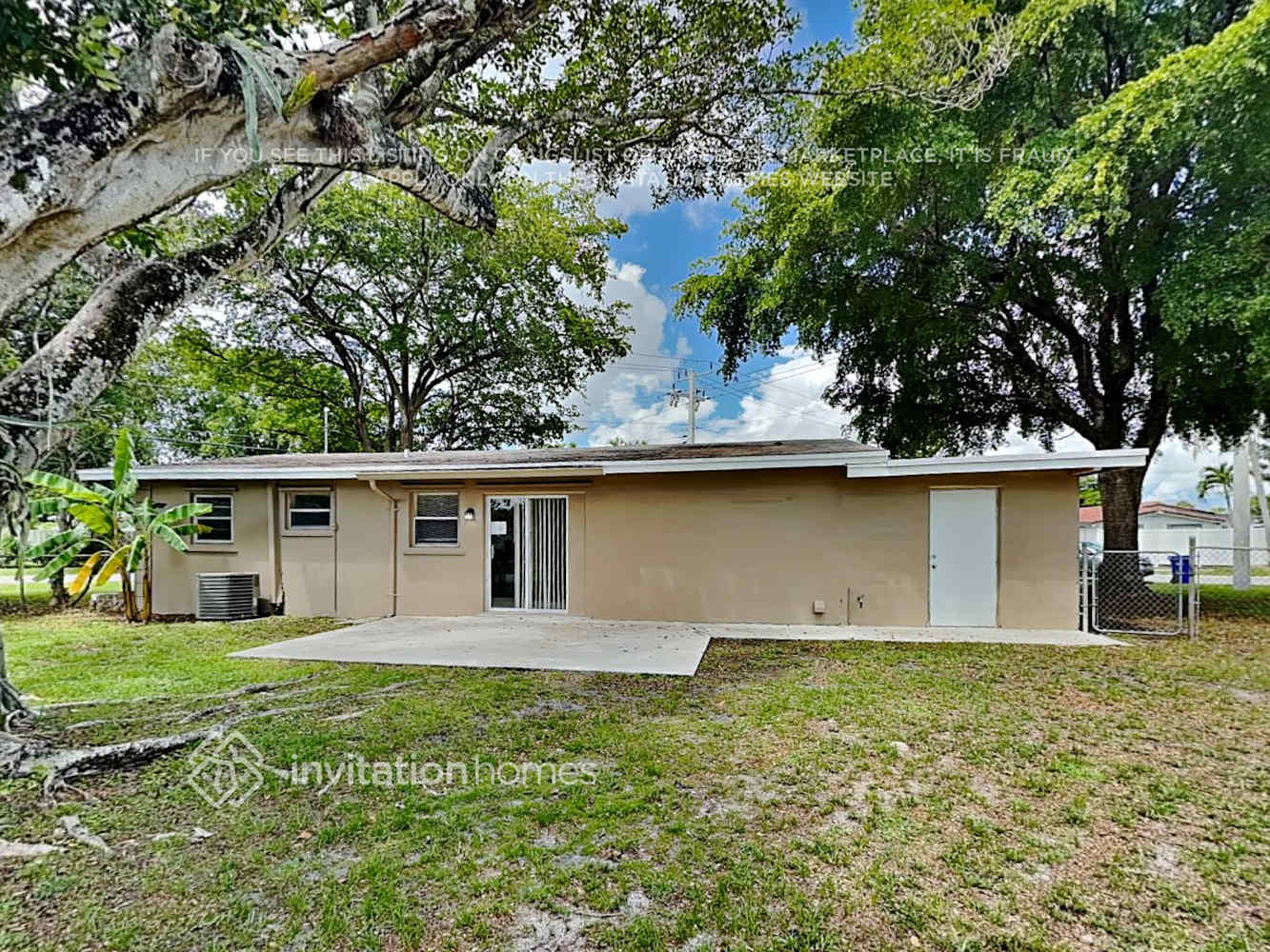 Building Photo - 5491 SW 6th St