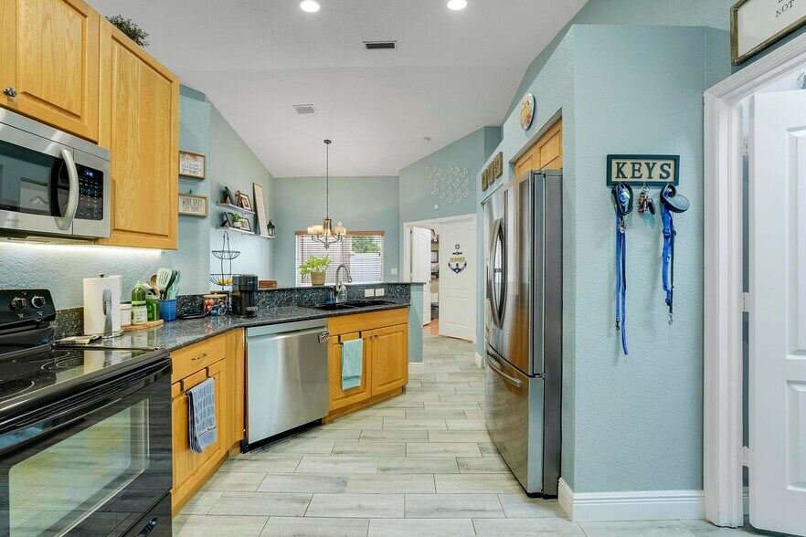 Building Photo - 5959 Durango Dr