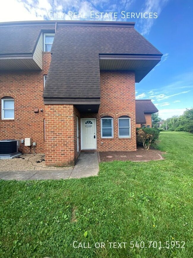 Primary Photo - 1119 Reservoir St