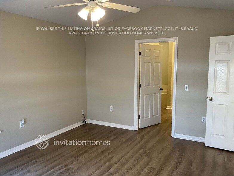 Building Photo - 1014 Heron Ct