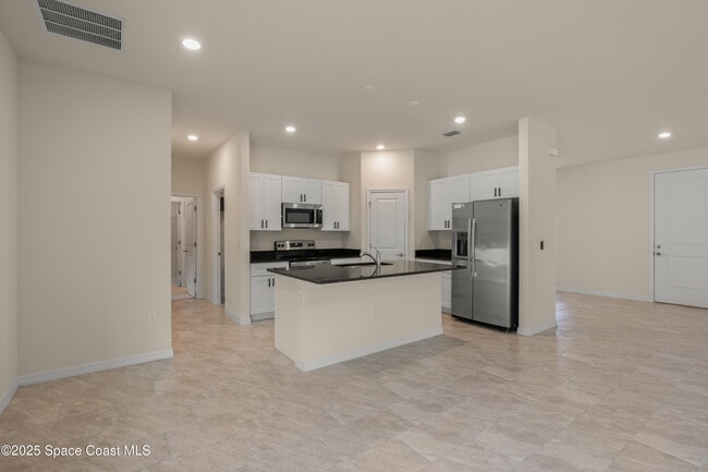 Building Photo - 1426 Seeley Cir NW
