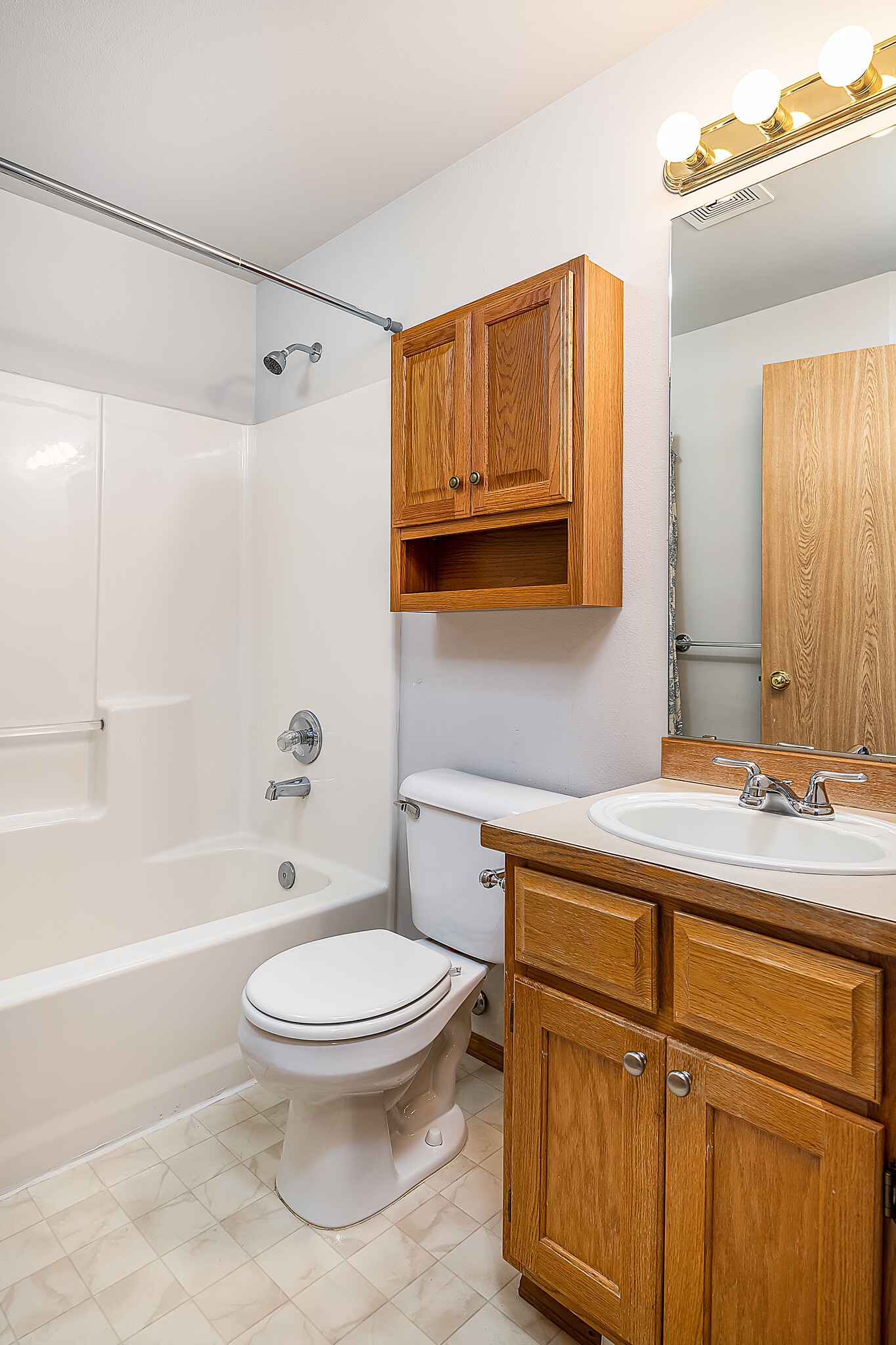 Building Photo - 15524 Chestnut Dr SE