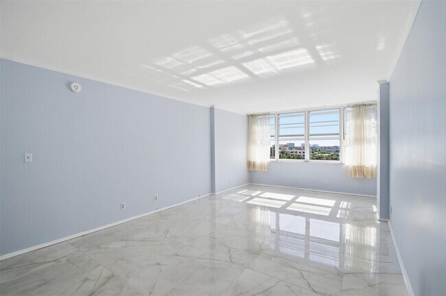 Building Photo - 1170 N Federal Hwy