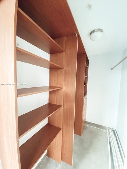 Building Photo - 455 NE 25th St