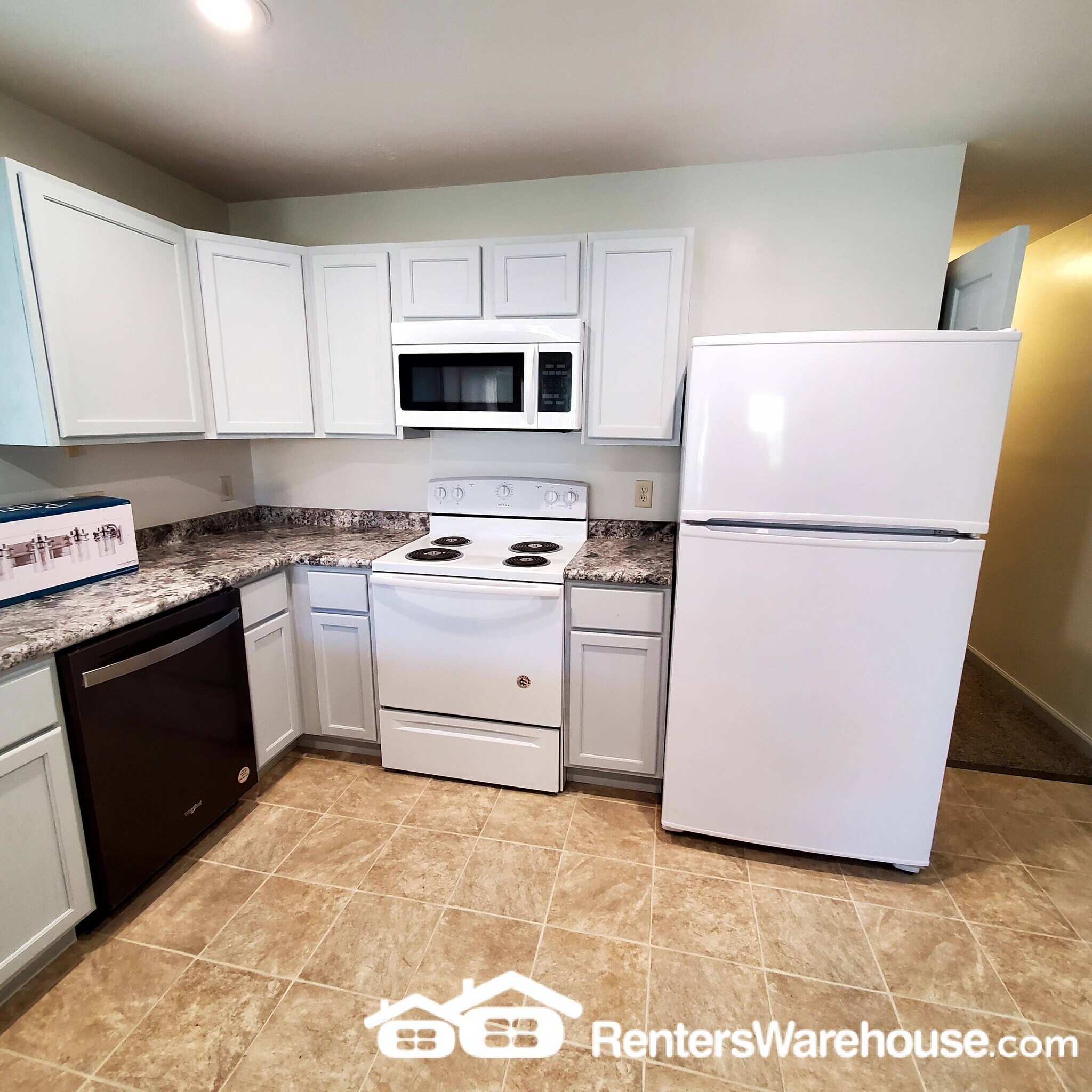 Building Photo - 224 N Nicollet St