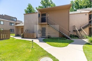 Building Photo - 2905 Niagra St