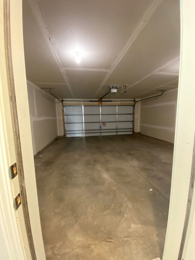 Building Photo - 1551-C Gunston Drive