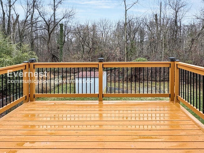 Building Photo - 5215 Muth Ave