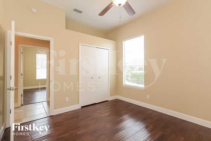 Building Photo - 8500 Sugar Palm Ct