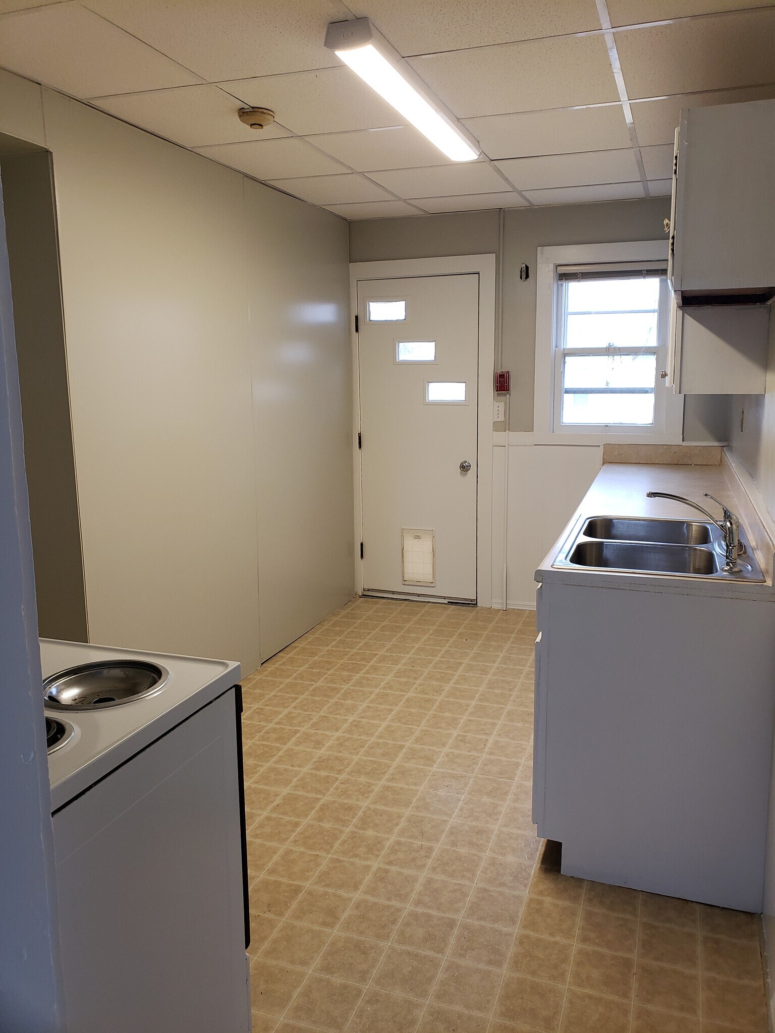 Building Photo - 500 N Catherine St