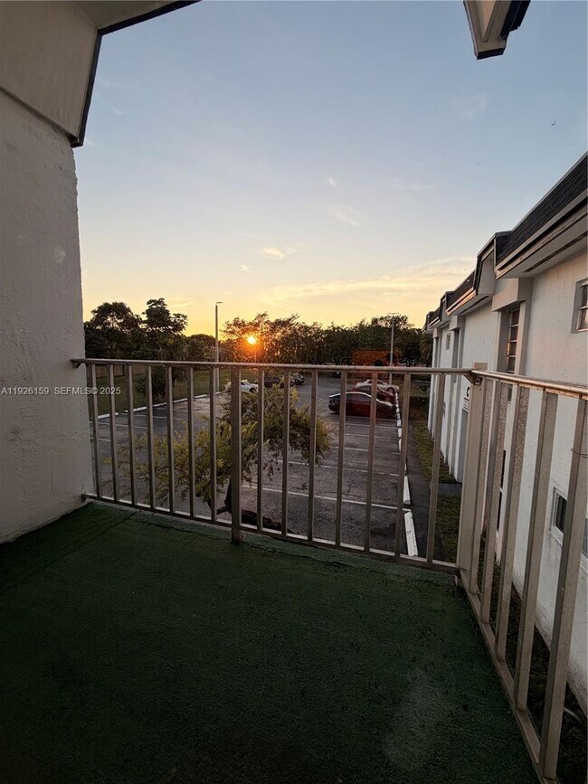 Building Photo - 7250 SW 94th Pl