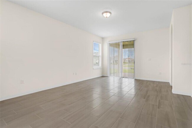 Building Photo - 11150 Sound Shr Dr