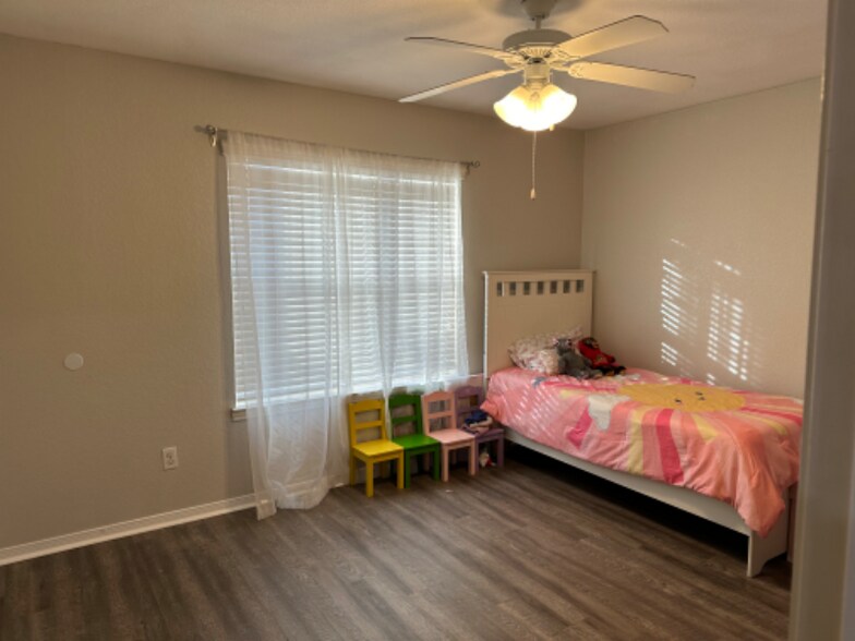 Building Photo - 3610 Del Mar Ct