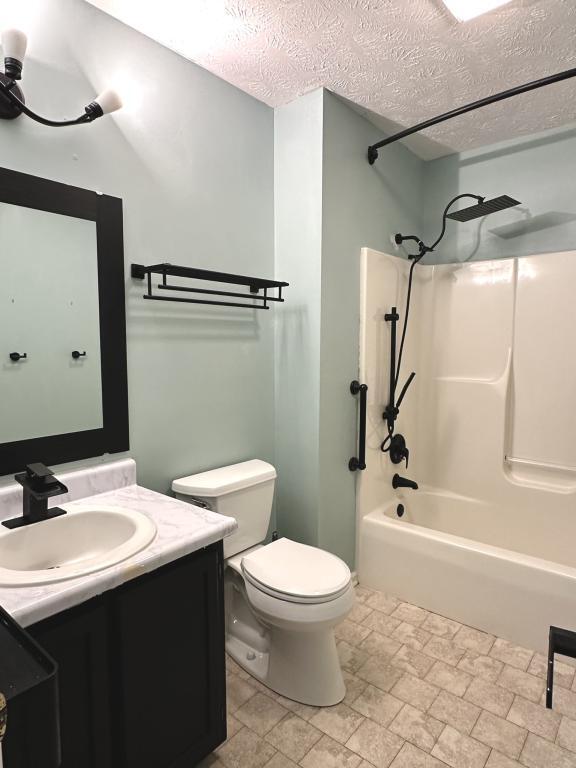 Building Photo - 6604 Kodiak Dr