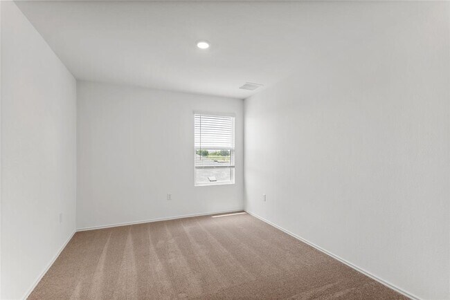 Building Photo - 110 Miglia St