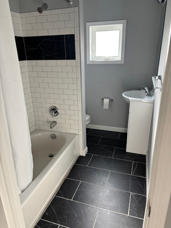 Building Photo - 3948 Murray Ave