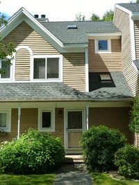 Building Photo - Spacious Portland 3BD/1.5BA Townhouse w/Deck