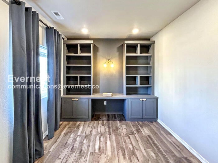 Building Photo - 6047 Mumford Dr.