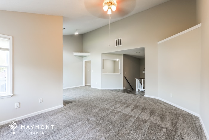 Building Photo - 368 Lakeridge Ct