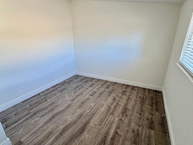 Building Photo - 2028 W Oldfield St